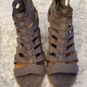 Gray Criss Cross Open Toe Wedges